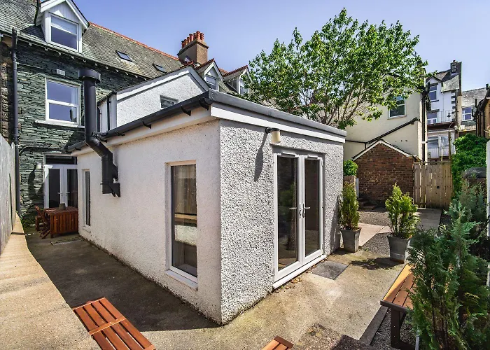 9 The Townhouse